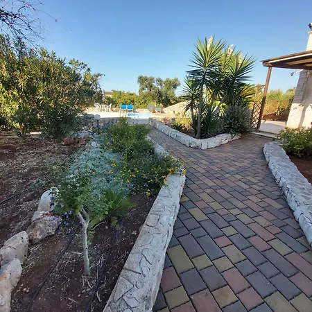 Il Muretto Con Piscina Privata San Vito dei Normanni
